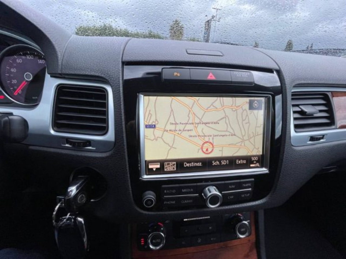 Volkswagen Touareg 3.0 TDI tiptronic BlueMotion Technology (11)