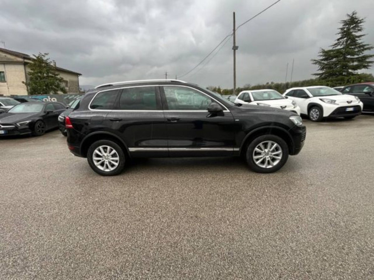 Volkswagen Touareg 3.0 TDI tiptronic BlueMotion Technology (2)
