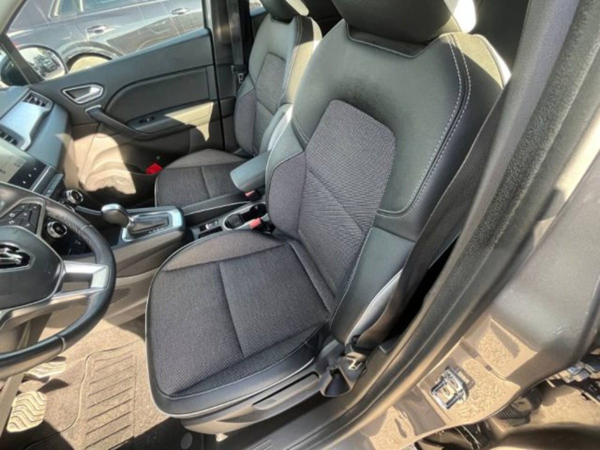 Renault Captur Blue dCi 115 CV EDC Intens (9)
