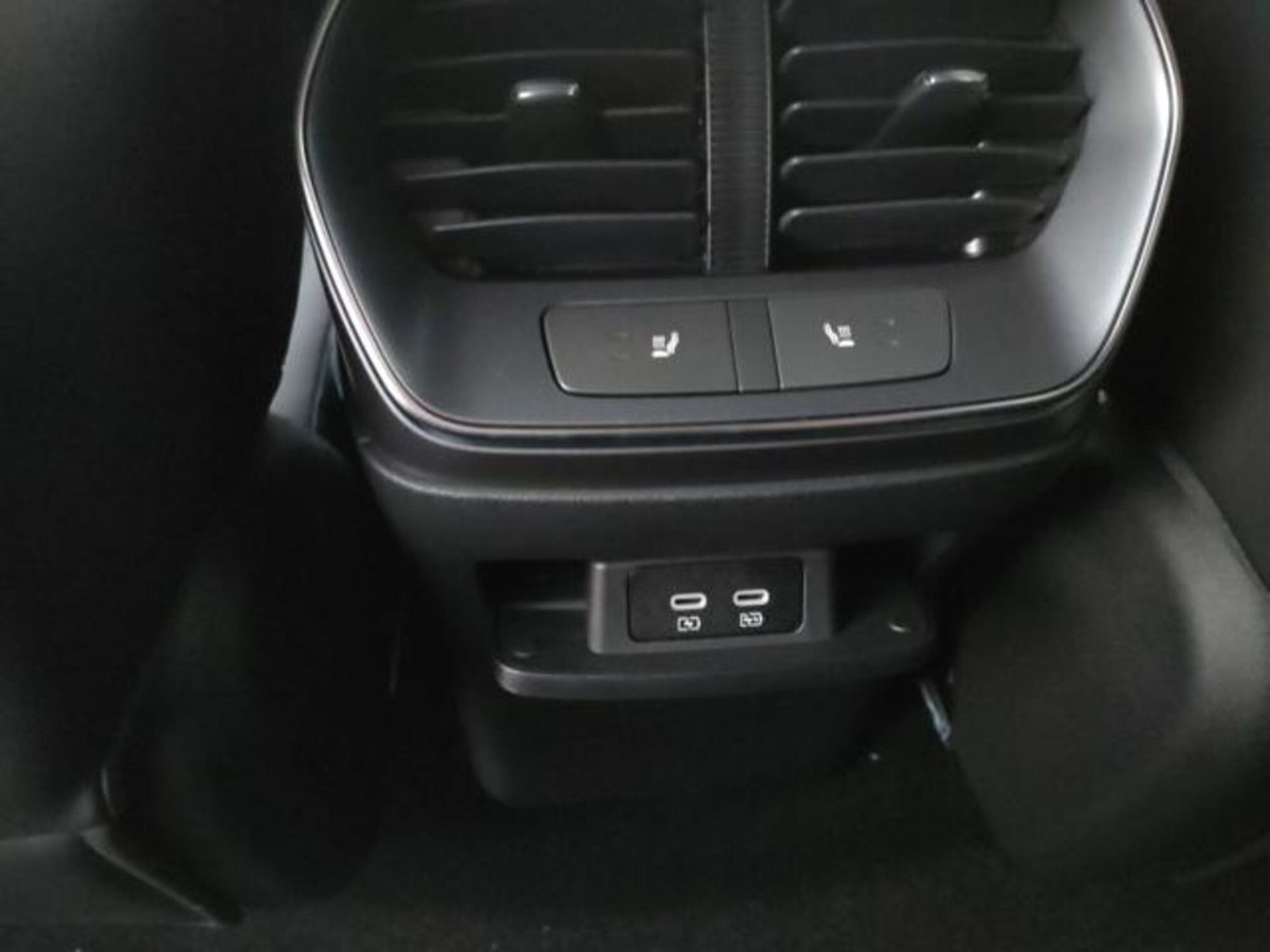 Byd Sealion 7 91,3 kWh Excellence awd (19)