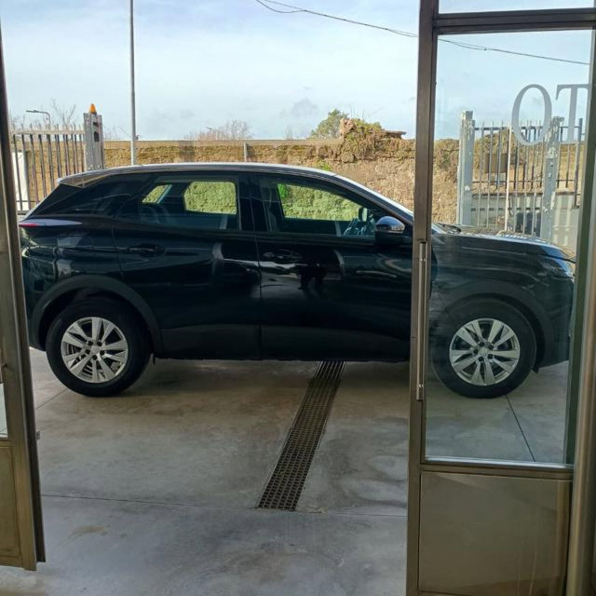 Peugeot 3008 BlueHDi 130 S&S EAT8 Active Pack (8)