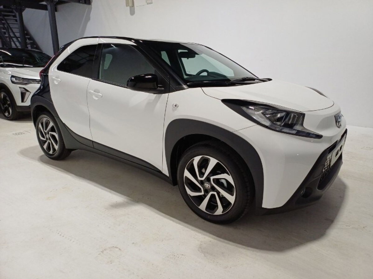 Toyota Aygo X 1.0 VVT-i 72 CV 5 porte Limited Air