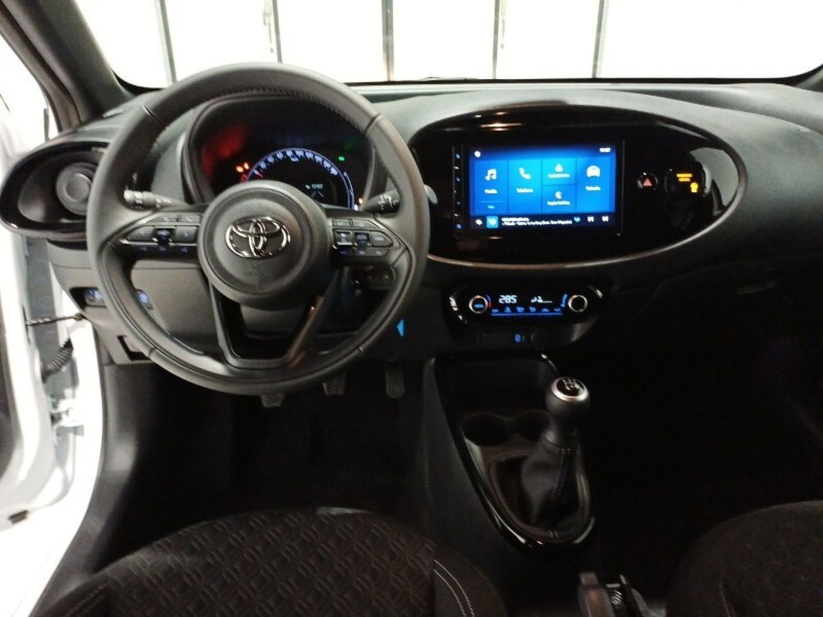 Toyota Aygo X 1.0 VVT-i 72 CV 5 porte Limited Air (12)