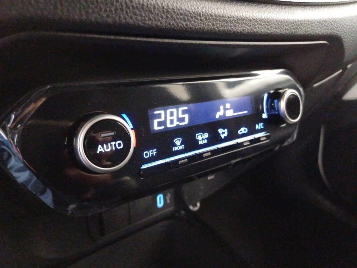 Toyota Aygo X 1.0 VVT-i 72 CV 5 porte Limited Air (18)