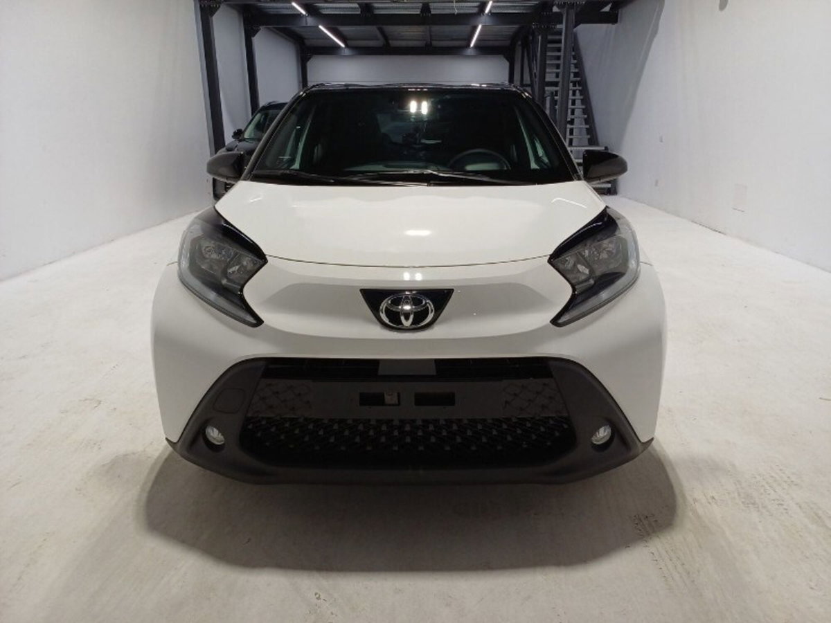 Toyota Aygo X 1.0 VVT-i 72 CV 5 porte Limited Air (2)