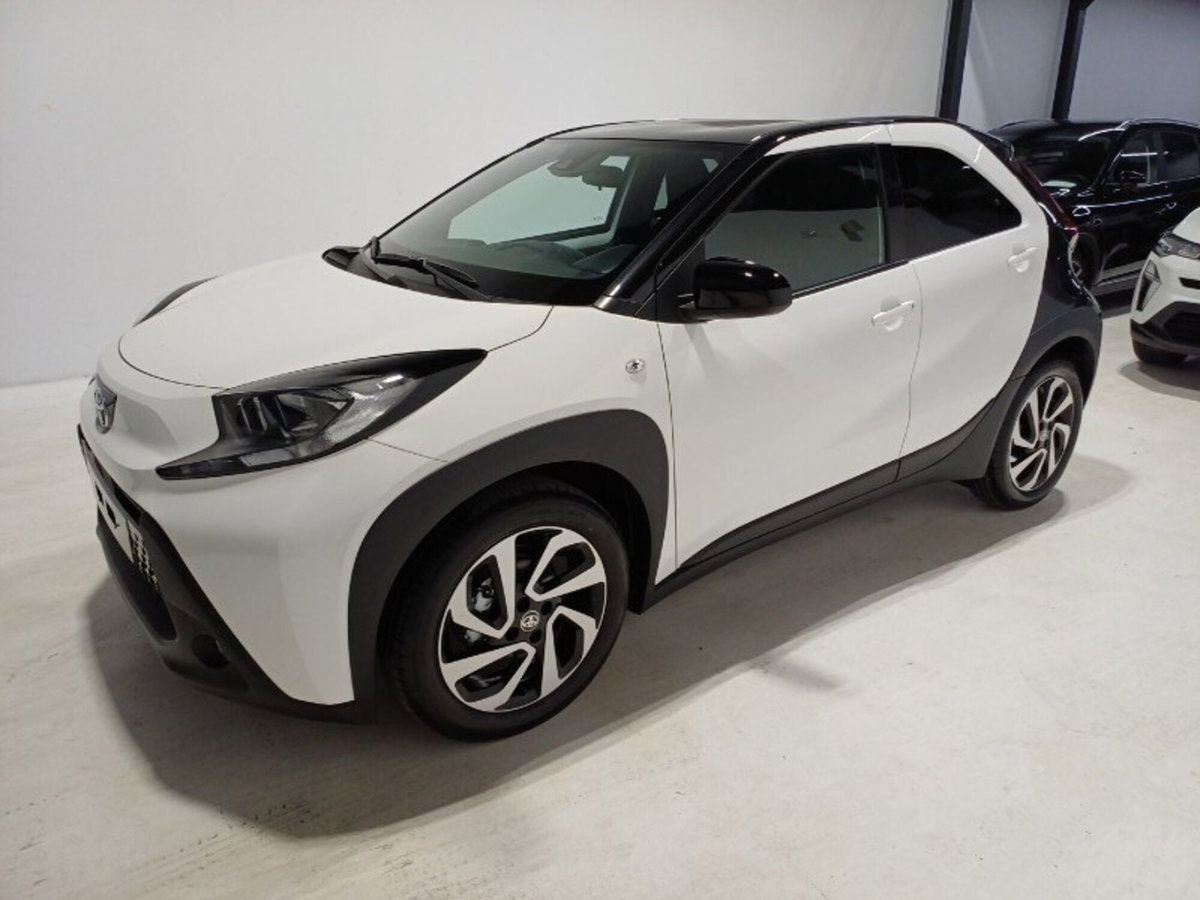 Toyota Aygo X 1.0 VVT-i 72 CV 5 porte Limited Air (3)