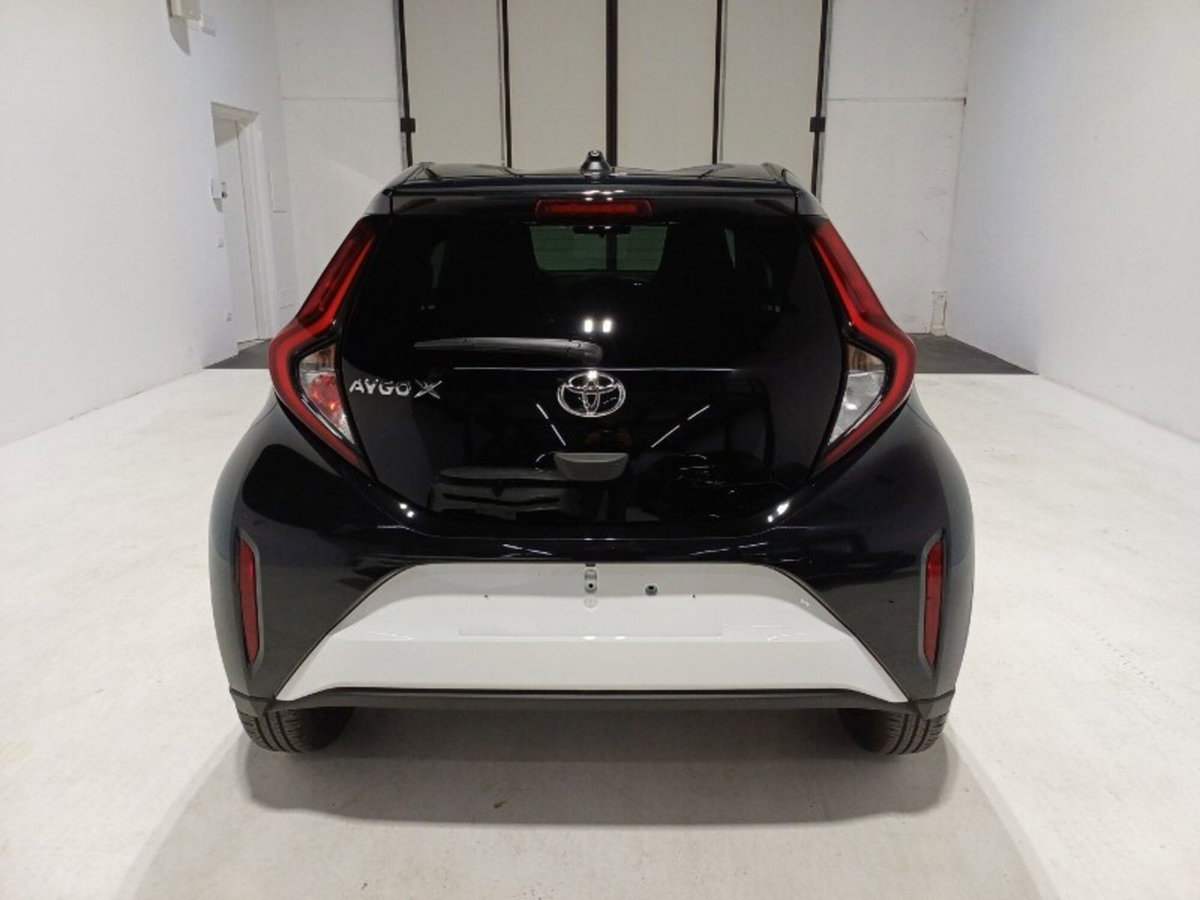 Toyota Aygo X 1.0 VVT-i 72 CV 5 porte Limited Air (5)