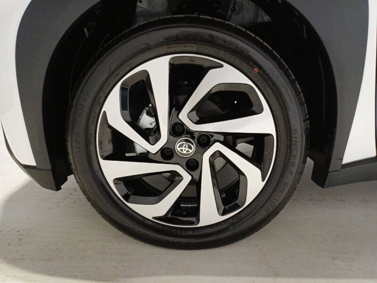 Toyota Aygo X 1.0 VVT-i 72 CV 5 porte Limited Air (7)