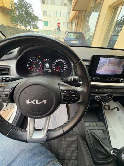 Kia Stonic 1.2 DPI Style (8)