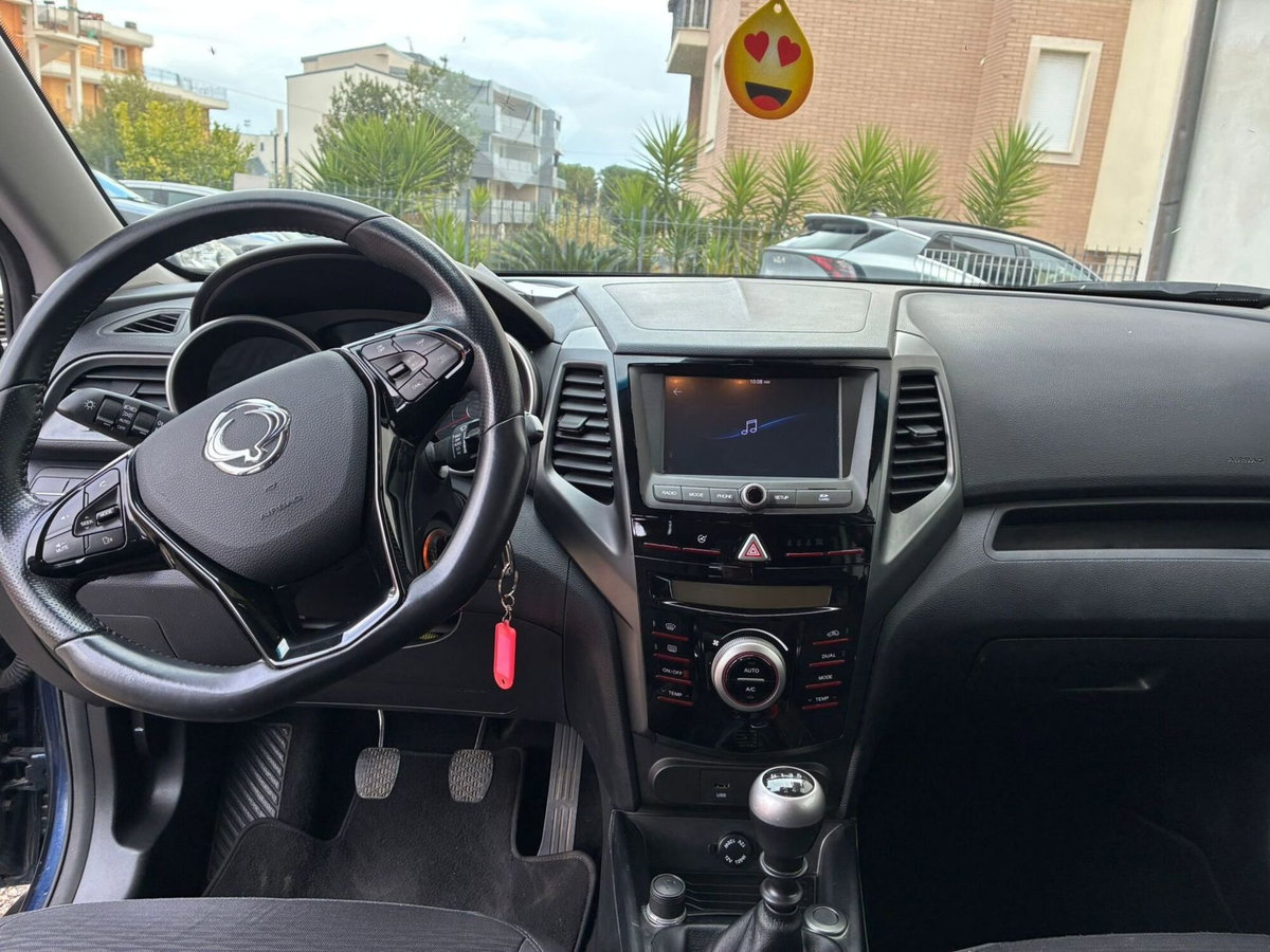 Ssangyong XLV 1.6 2WD Bi-fuel GPL Dream (9)