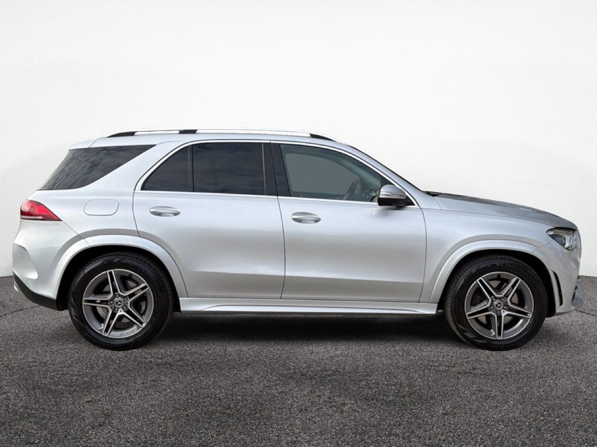 Mercedes-Benz GLE SUV 300 d 4Matic Premium Plus (20)