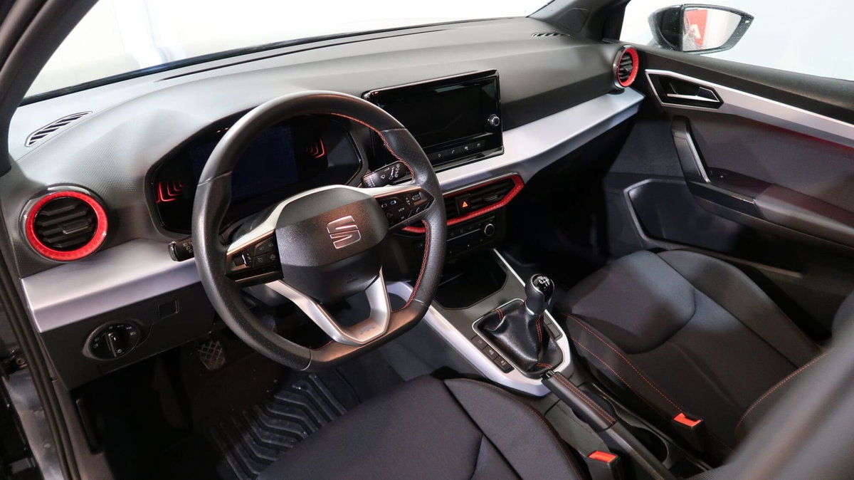 SEAT Arona 1.0 EcoTSI FR (2)