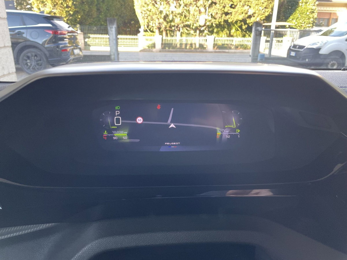Peugeot 308 SW PureTech Turbo 130 S&S EAT8 GT Pack (13)