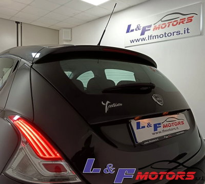 Lancia Ypsilon 1.2 69 CV 5 porte GPL Gold Plus (19)