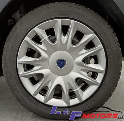 Lancia Ypsilon 1.2 69 CV 5 porte GPL Gold Plus (20)