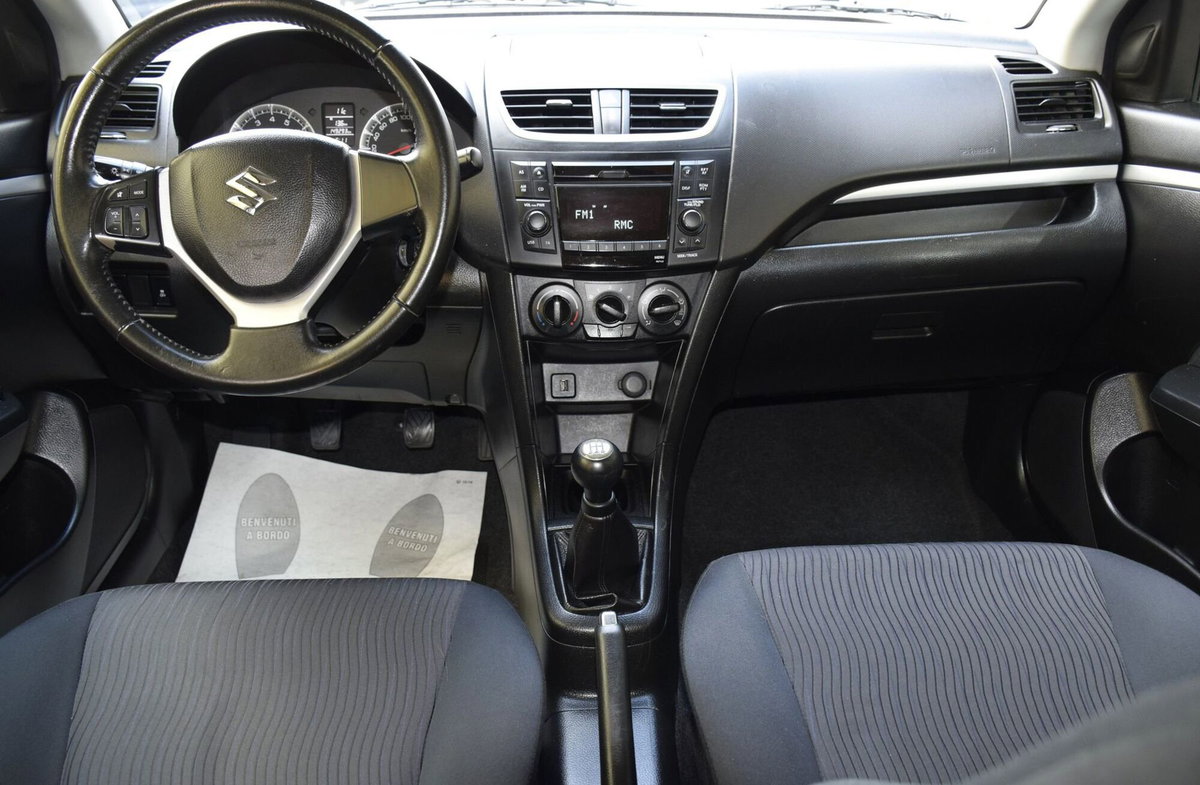 Suzuki Swift 1.2 VVT 3 porte GL Style (13)