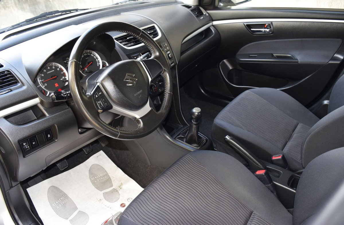 Suzuki Swift 1.2 VVT 3 porte GL Style (14)