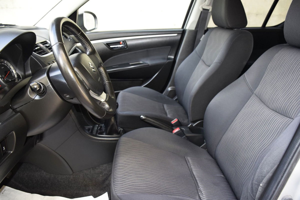 Suzuki Swift 1.2 VVT 3 porte GL Style (15)