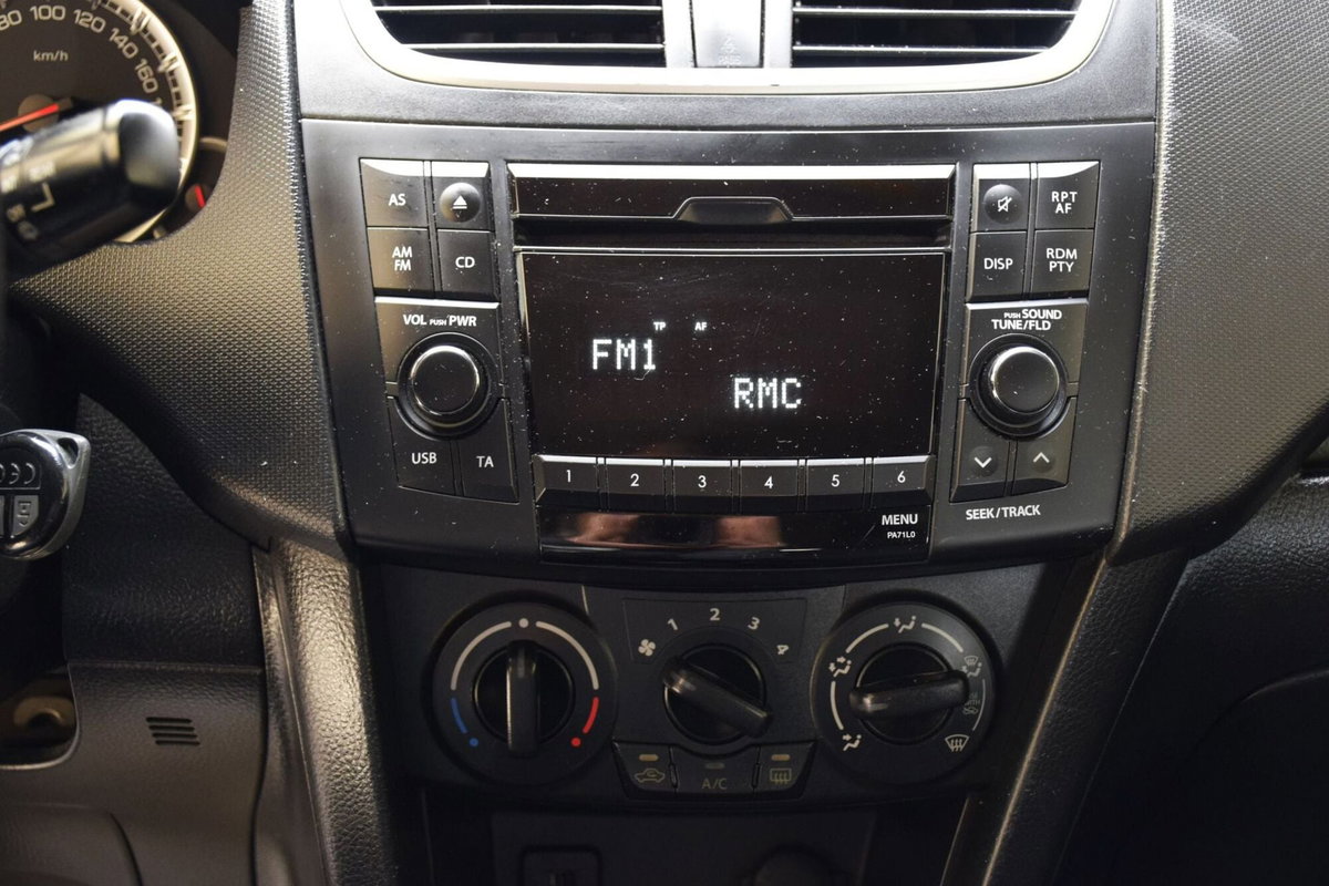 Suzuki Swift 1.2 VVT 3 porte GL Style (17)