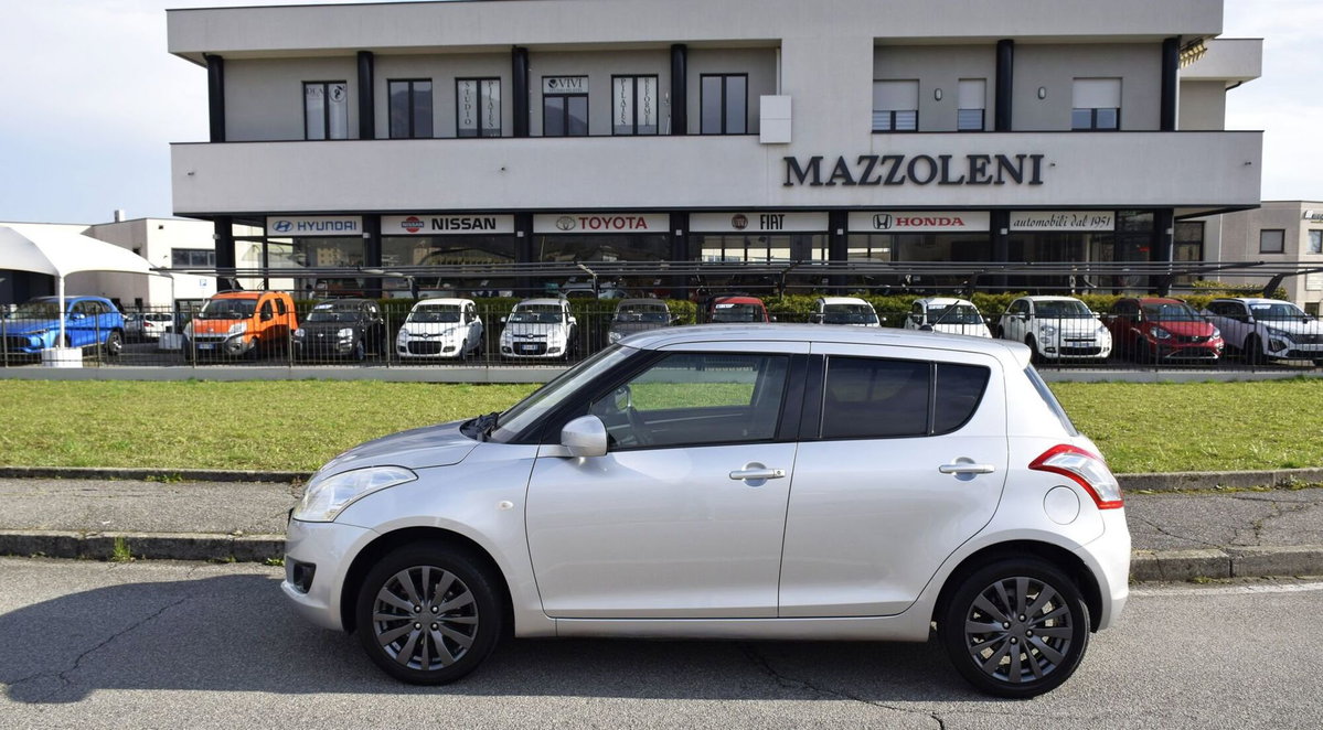 Suzuki Swift 1.2 VVT 3 porte GL Style (2)