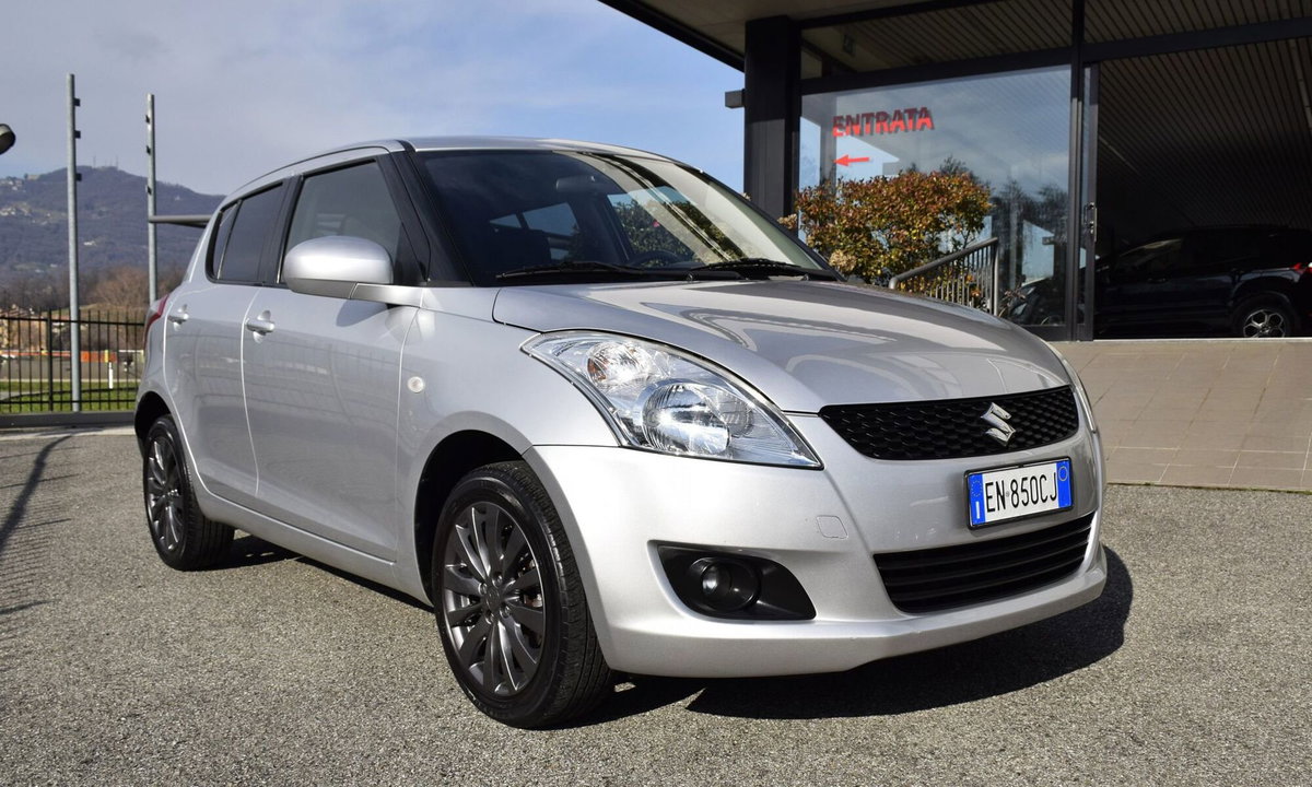 Suzuki Swift 1.2 VVT 3 porte GL Style (4)