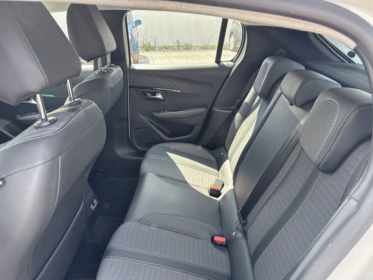 Peugeot 208 PureTech 100 Stop&Start EAT8 5 porte Allure Navi Pack (13)