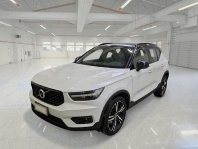 Volvo XC40 B4 AWD Geartronic R-design usata