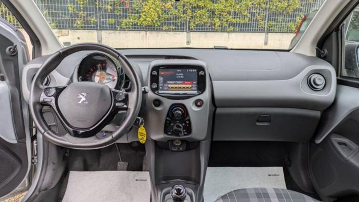 Peugeot 108 72 5 porte Active (10)
