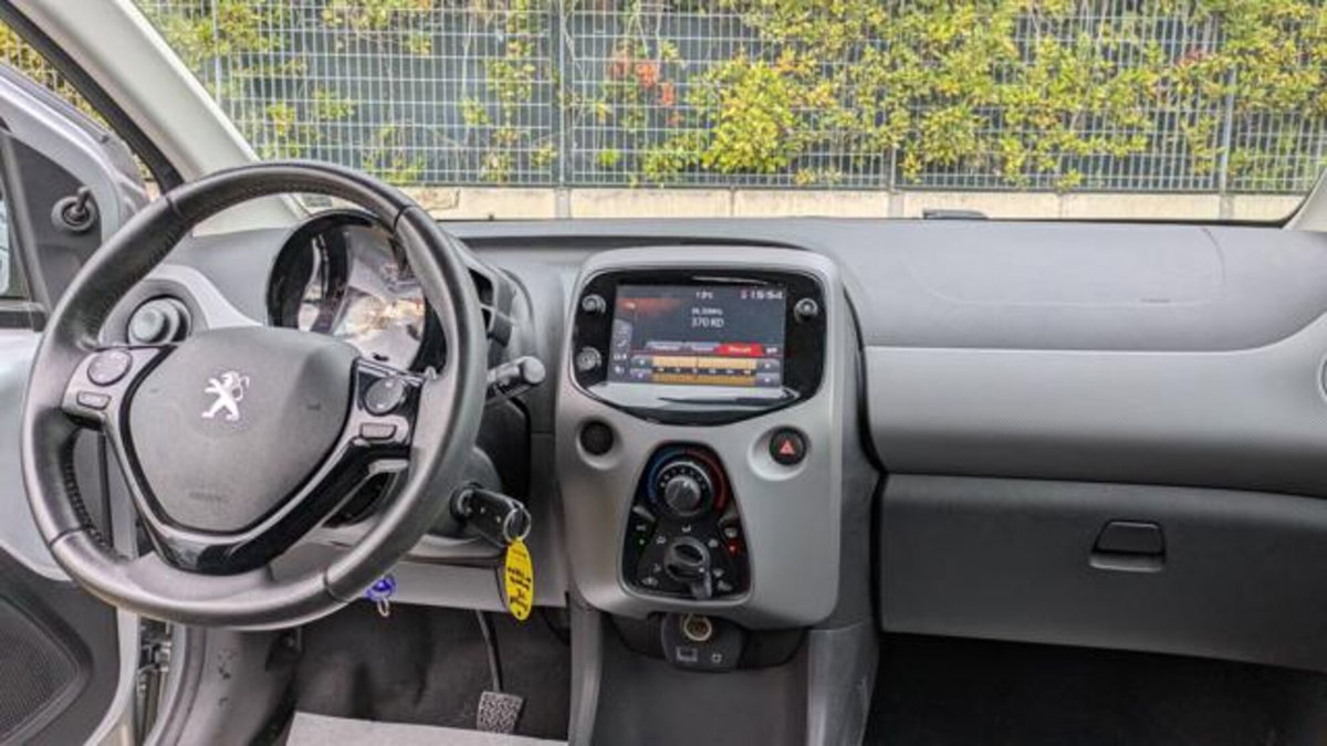 Peugeot 108 72 5 porte Active (11)