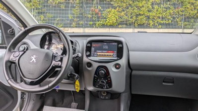 Peugeot 108 72 5 porte Active (11)