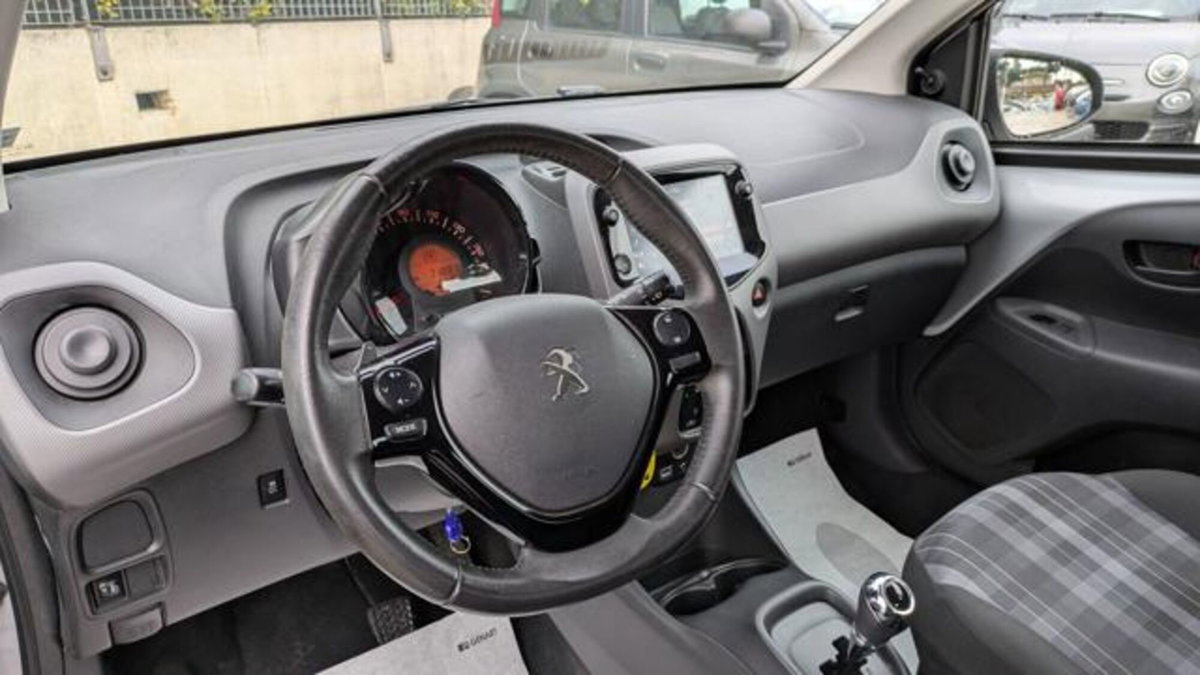 Peugeot 108 72 5 porte Active (9)
