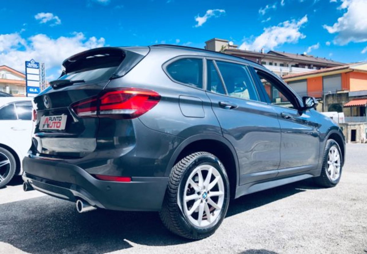 BMW X1 sDrive18d Business Advantage (4)
