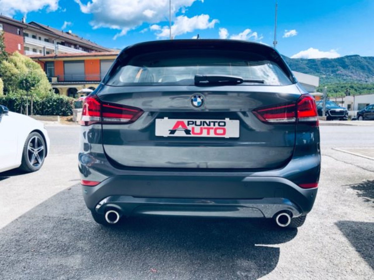 BMW X1 sDrive18d Business Advantage (9)