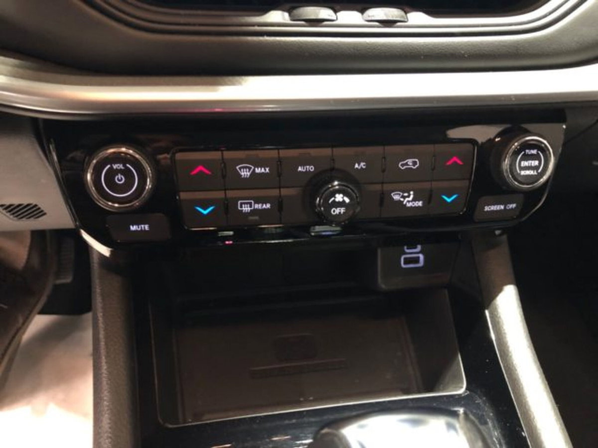 Jeep Compass 1.3 T4 190CV PHEV AT6 4xe Limited (7)