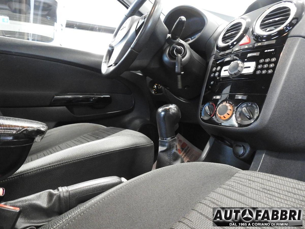 Opel Corsa 1.2 85CV 5 porte GPL-TECH Ecotec (6)