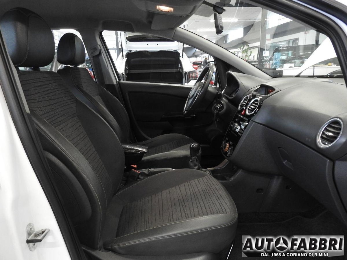 Opel Corsa 1.2 85CV 5 porte GPL-TECH Ecotec (7)