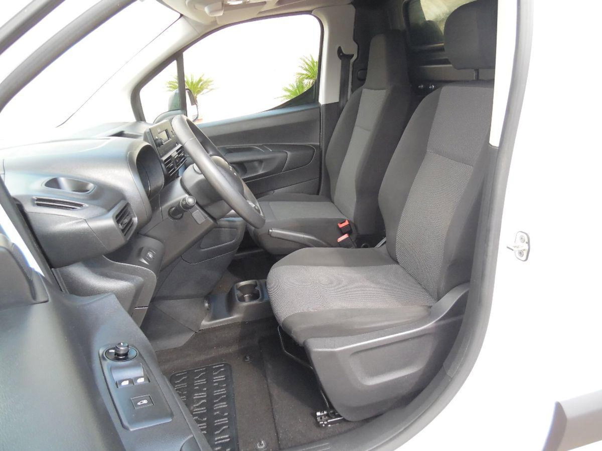 Citroen Berlingo BlueHDi 100 XL Live (12)