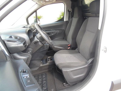 Citroen Berlingo BlueHDi 100 M Shine (12)