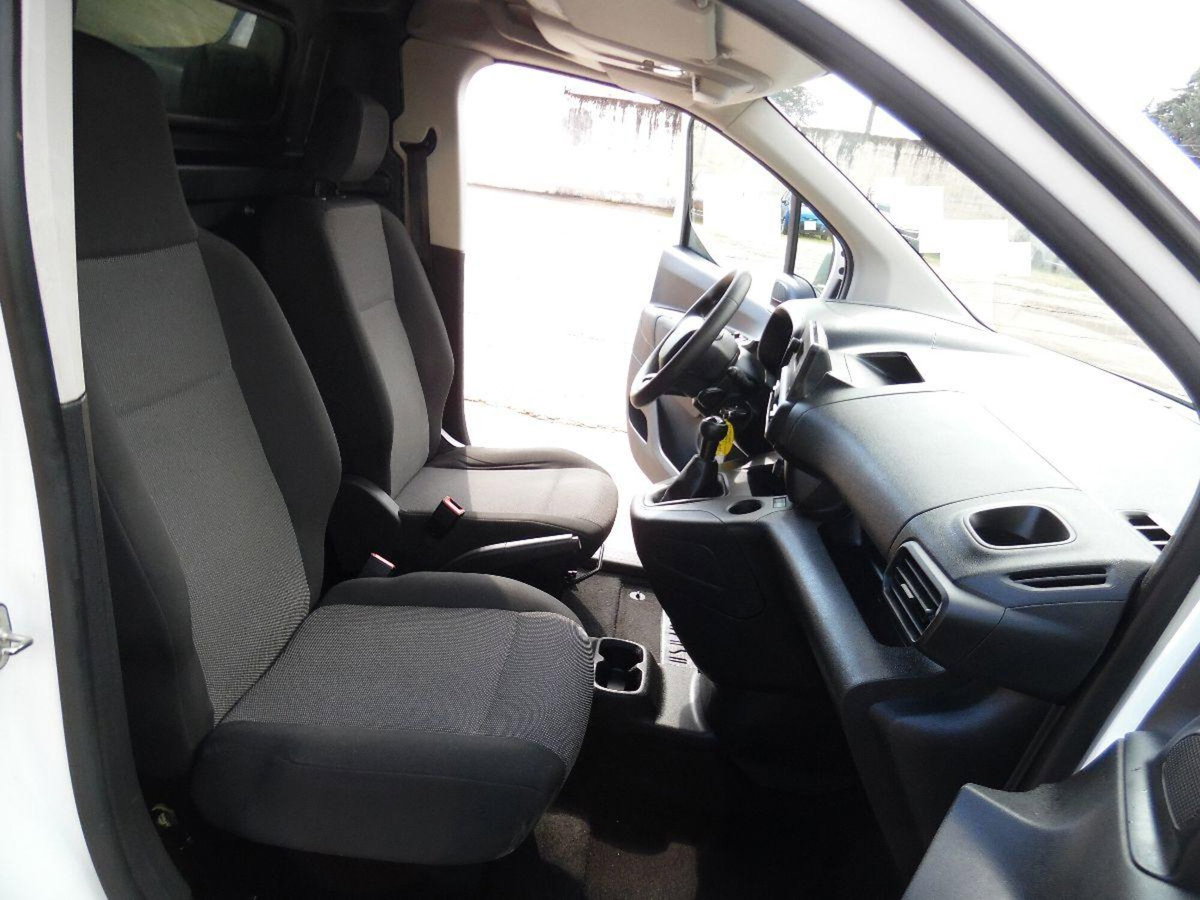 Citroen Berlingo BlueHDi 100 XL Live (14)