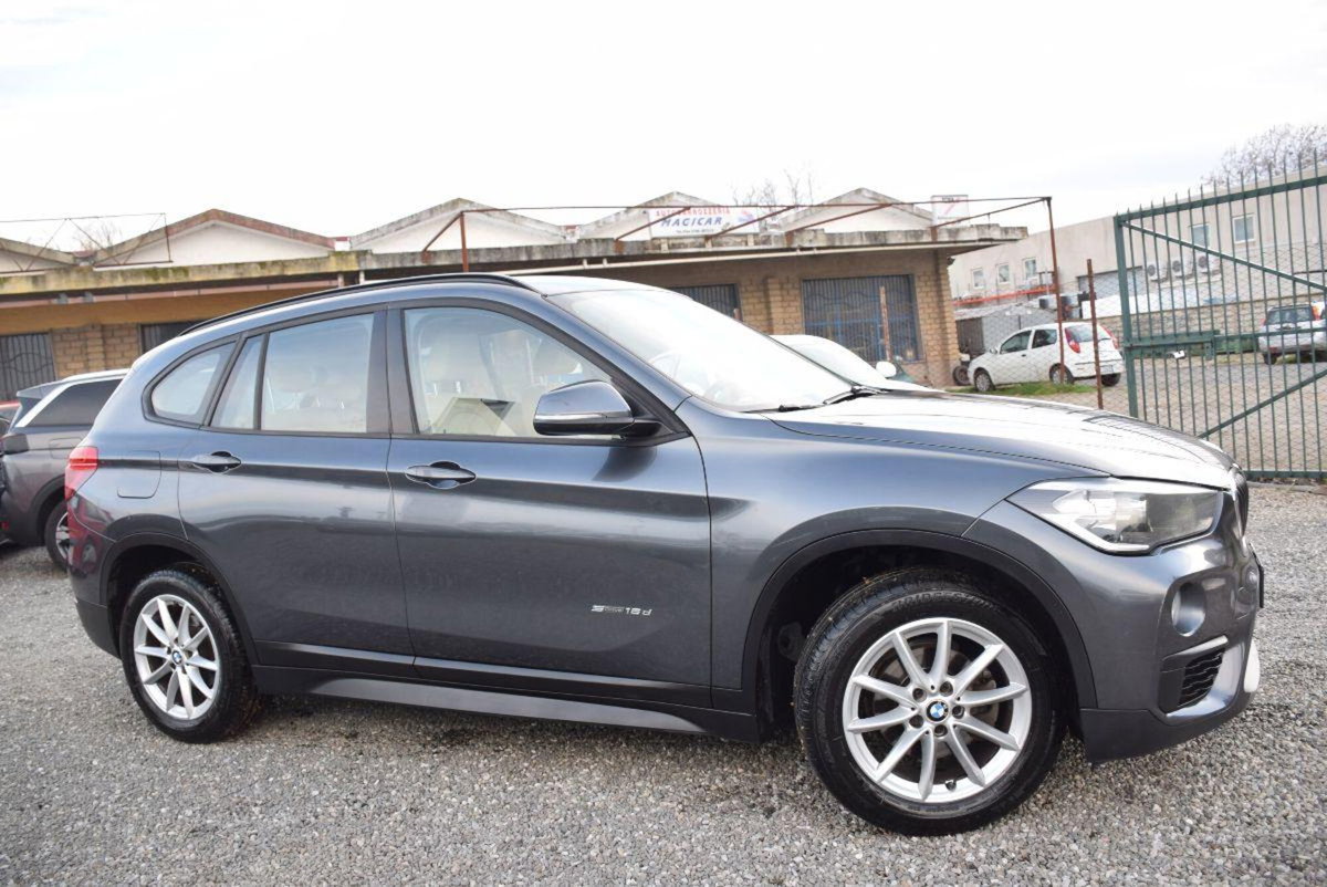 BMW X1 sDrive16d Advantage (12)