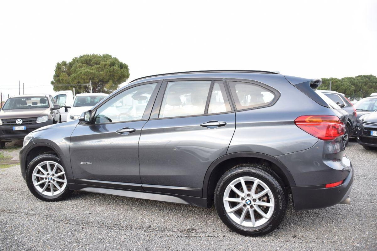 BMW X1 sDrive16d Advantage (16)