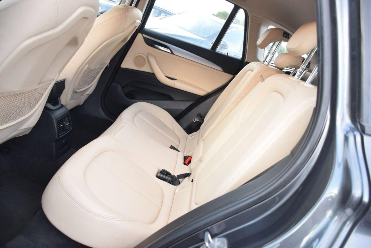 BMW X1 sDrive16d Advantage (8)