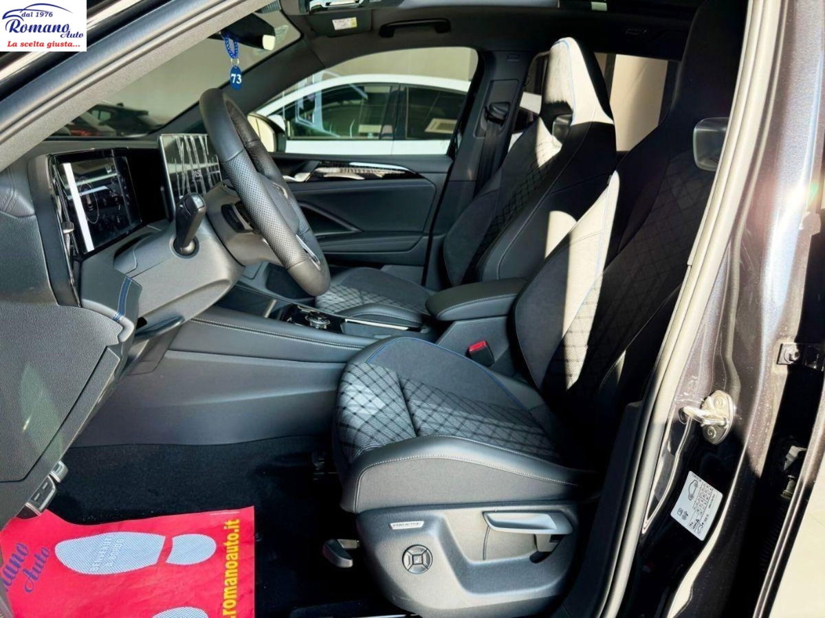 Volkswagen Tiguan 2.0 tdi R-Line 150cv dsg (4)