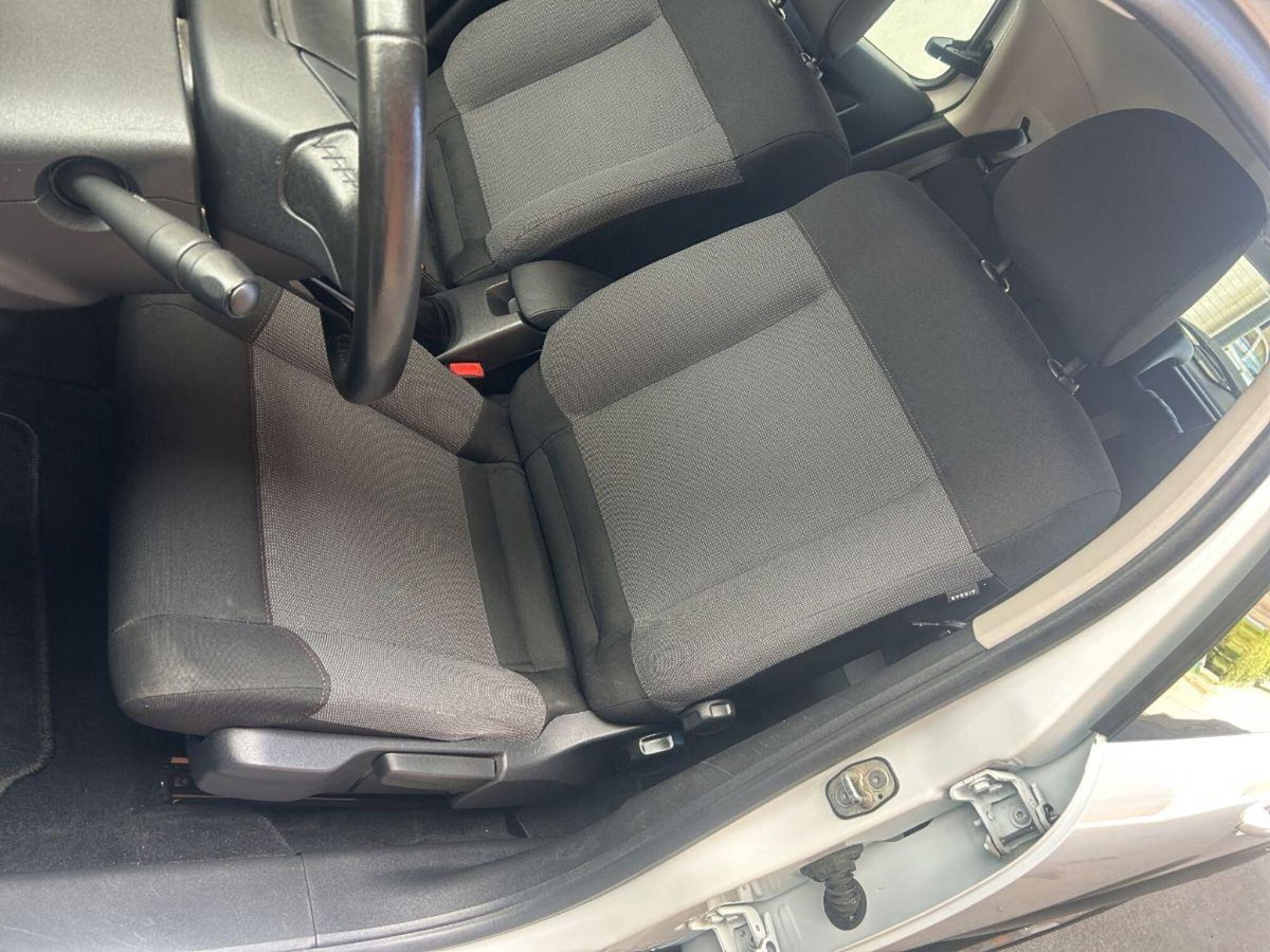 Citroen C4 Cactus BlueHDi 120 S&S EAT6 Shine (12)