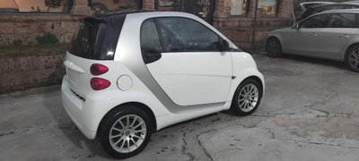 smart Fortwo 1000 52 kW MHD coupé pulse (2)