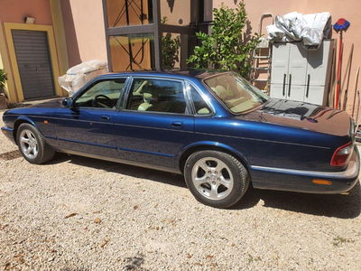 Jaguar XJ 4.0 cat Executive usata