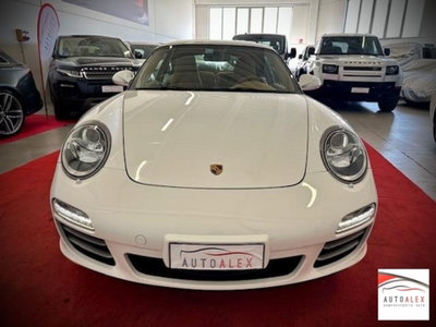 Porsche 911 Coupé Carrera 4S (2)