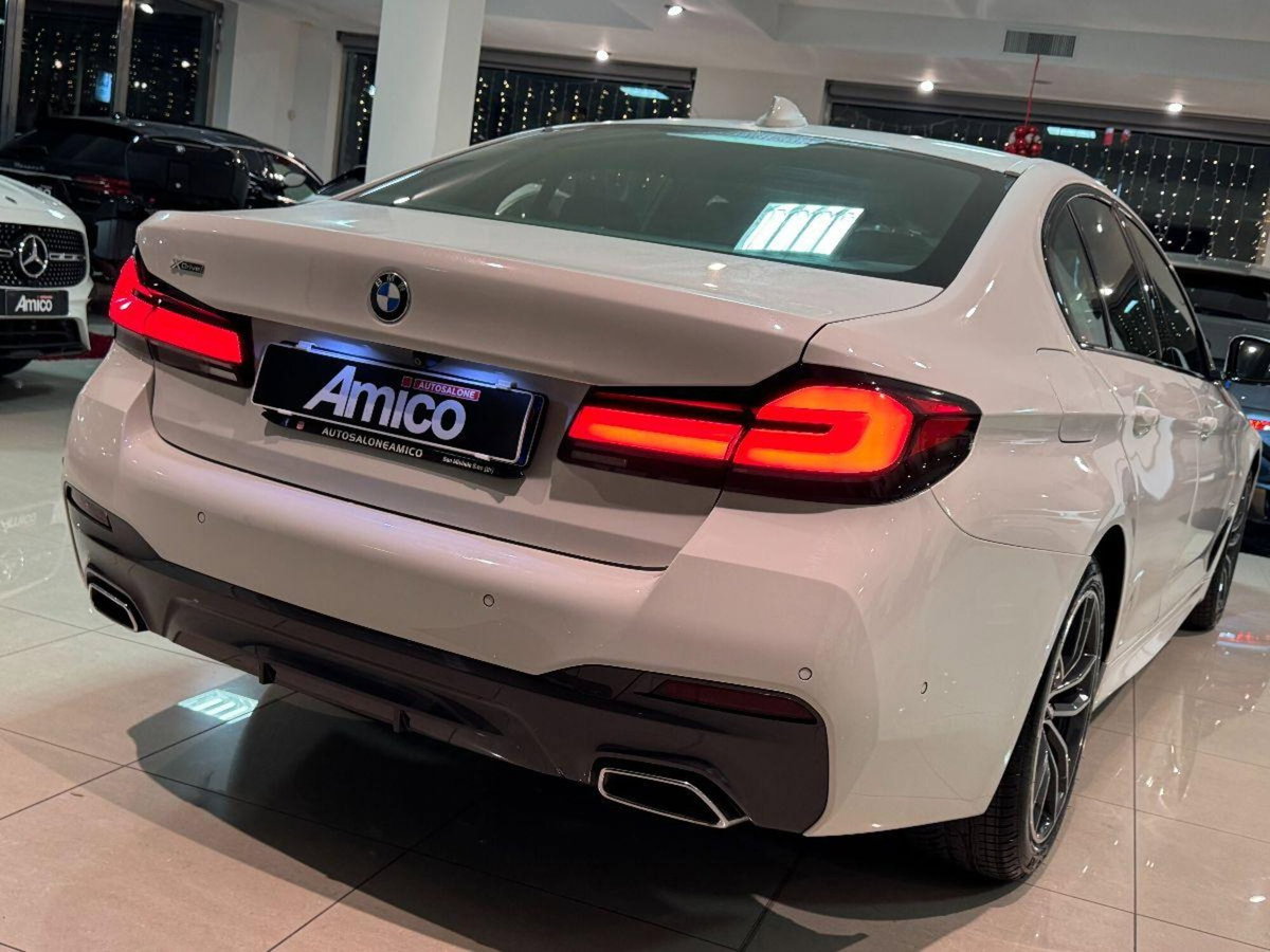 BMW Serie 5 520d xDrive Msport (8)