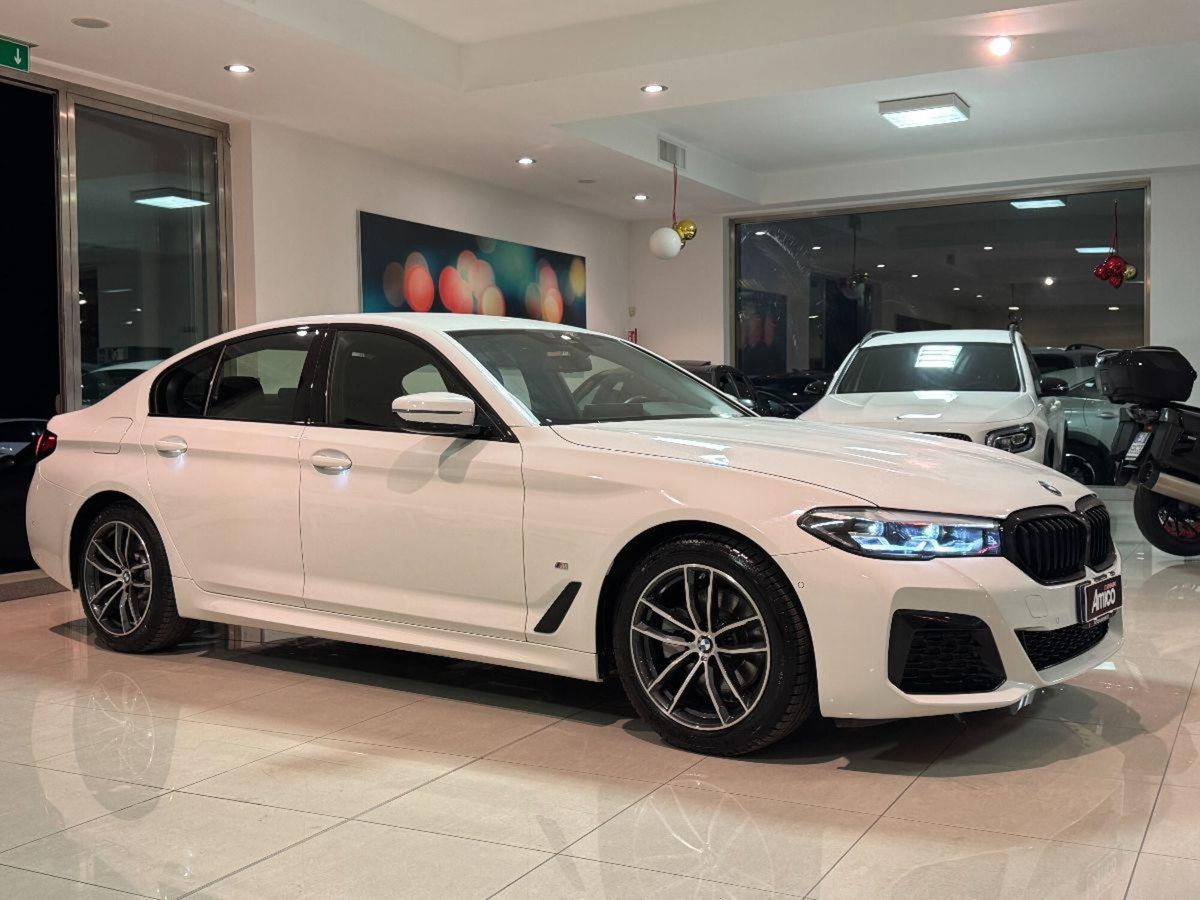 BMW Serie 5 520d xDrive Msport (5)