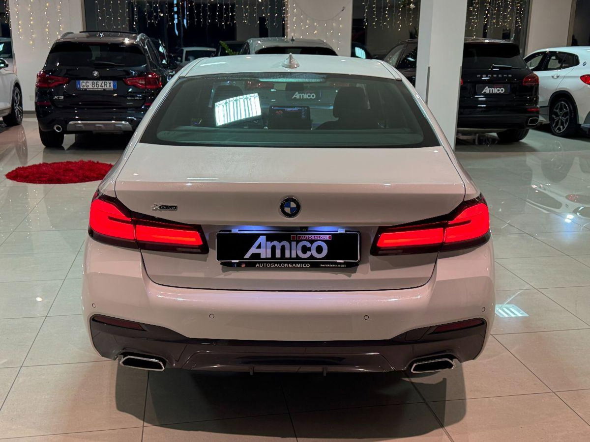 BMW Serie 5 520d xDrive Msport (9)